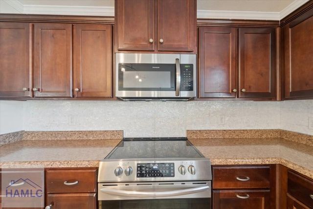 302 Largo Court, Hinesville, GA 31313