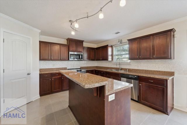 302 Largo Court, Hinesville, GA 31313