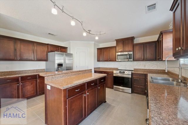 302 Largo Court, Hinesville, GA 31313