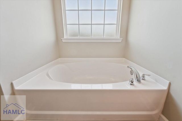 302 Largo Court, Hinesville, GA 31313