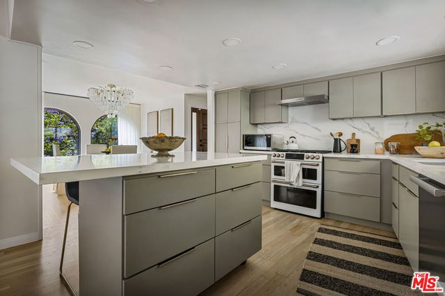 2426 Cazaux Place, Los Angeles, CA 90068