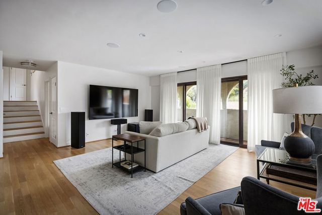 2426 Cazaux Place, Los Angeles, CA 90068