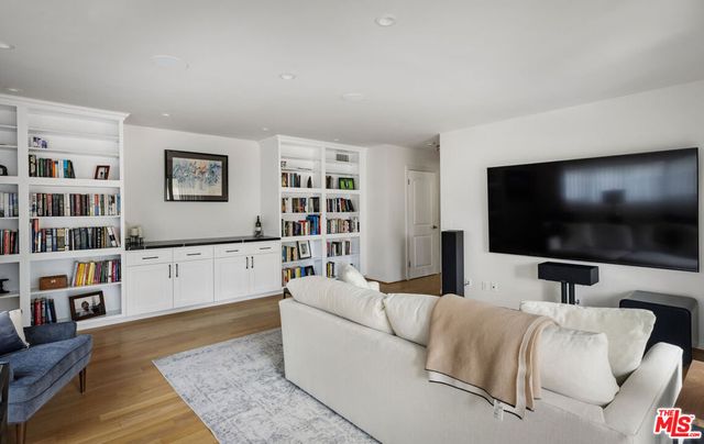 2426 Cazaux Place, Los Angeles, CA 90068