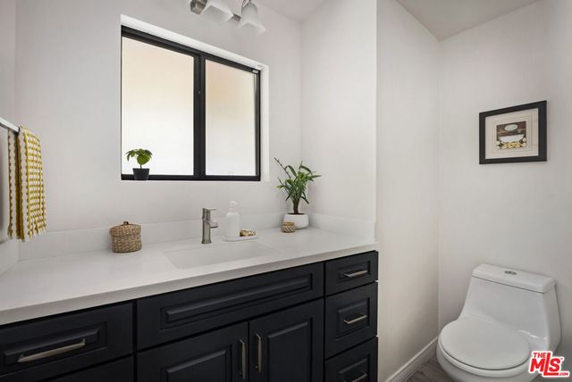 2426 Cazaux Place, Los Angeles, CA 90068