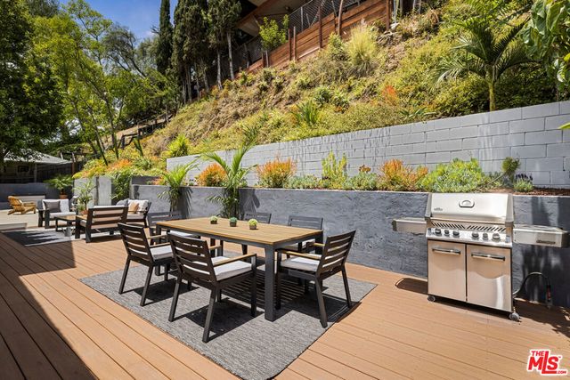 2426 Cazaux Place, Los Angeles, CA 90068