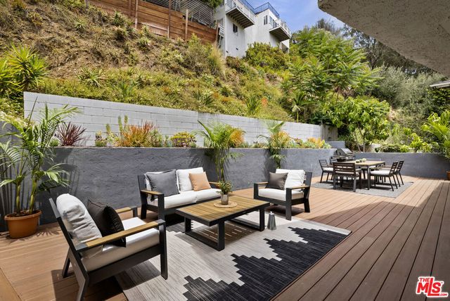 2426 Cazaux Place, Los Angeles, CA 90068