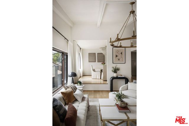 2426 Cazaux Place, Los Angeles, CA 90068