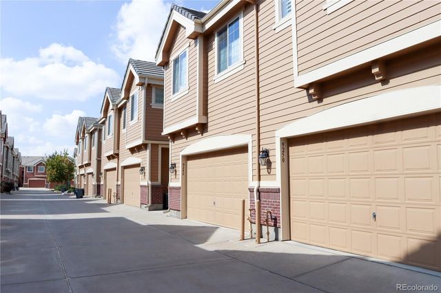 9242 Ridgegate Parkway, Lone Tree, CO 80124