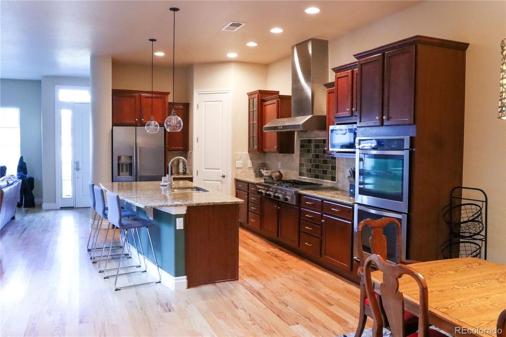 9242 Ridgegate Parkway, Lone Tree, CO 80124