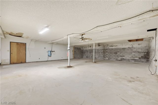 6832 Suncrest Avenue, Las Vegas, NV 89156