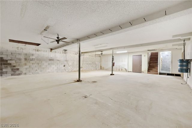 6832 Suncrest Avenue, Las Vegas, NV 89156