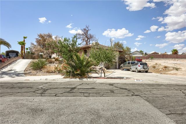 6832 Suncrest Avenue, Las Vegas, NV 89156