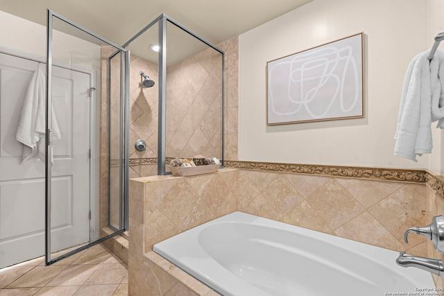 215 Center St Apt 203, San Antonio, TX 78202