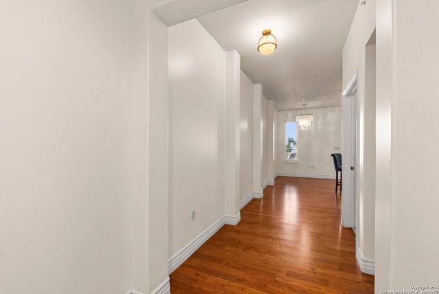 215 Center St Apt 203, San Antonio, TX 78202