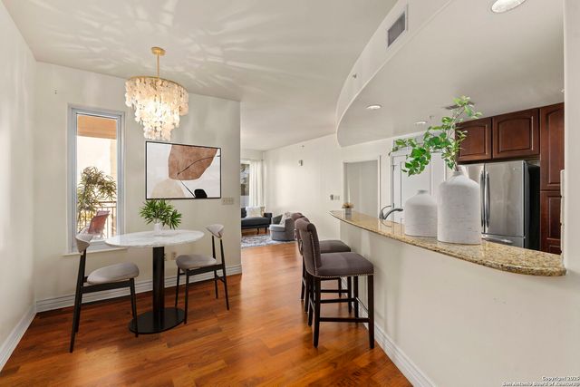 215 Center St Apt 203, San Antonio, TX 78202