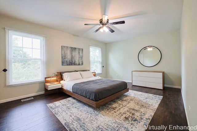 1410 HUNTINGTON Drive, Mundelein, IL 60060