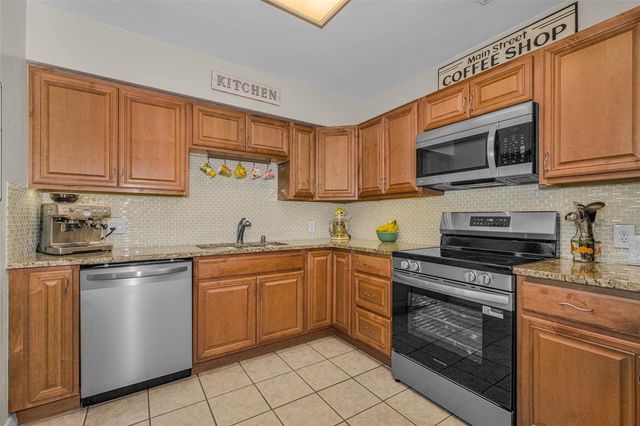 1300 63RD AVENUE N, St Petersburg, FL 33702