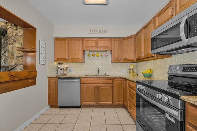1300 63RD AVENUE N, St Petersburg, FL 33702