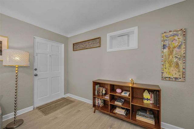 1300 63RD AVENUE N, St Petersburg, FL 33702