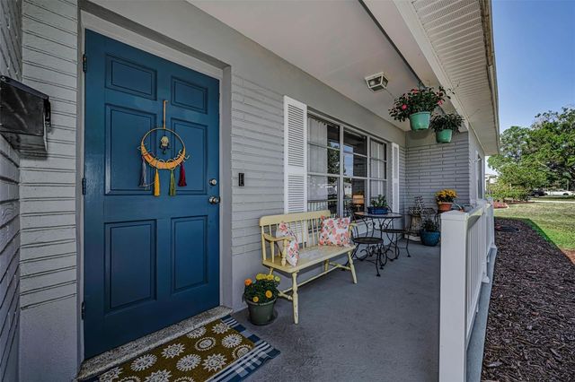 1300 63RD AVENUE N, St Petersburg, FL 33702