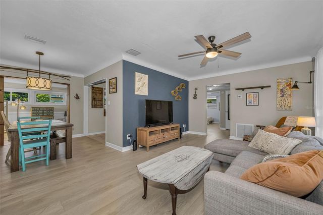 1300 63RD AVENUE N, St Petersburg, FL 33702