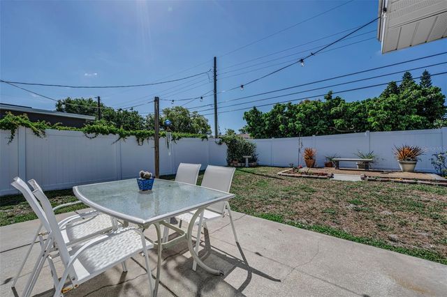 1300 63RD AVENUE N, St Petersburg, FL 33702