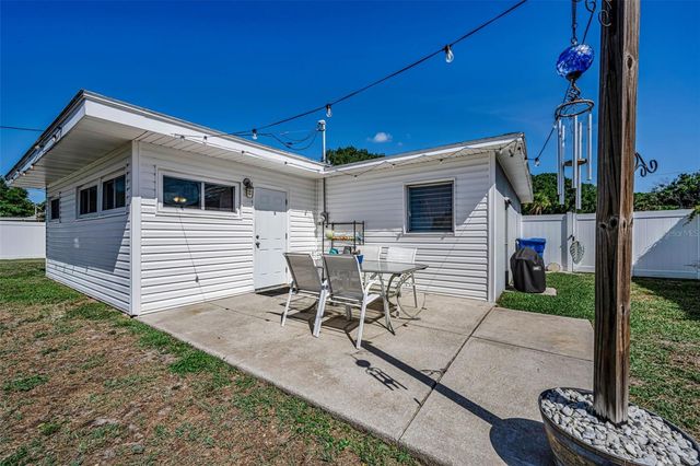 1300 63RD AVENUE N, St Petersburg, FL 33702