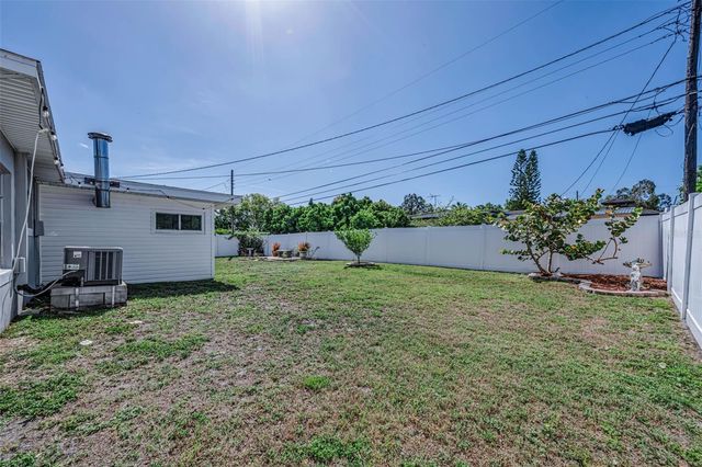 1300 63RD AVENUE N, St Petersburg, FL 33702