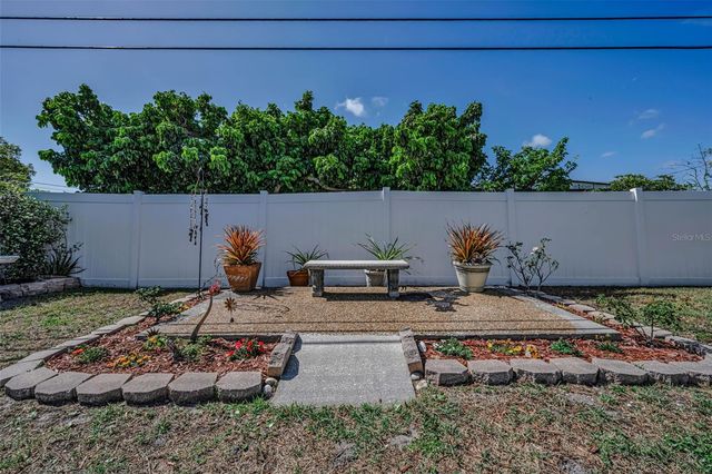 1300 63RD AVENUE N, St Petersburg, FL 33702