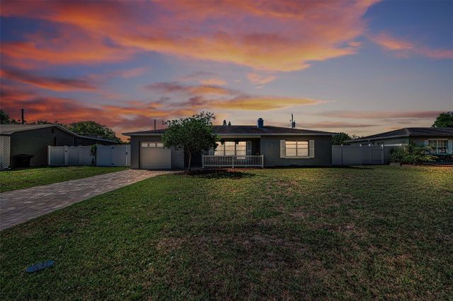 1300 63RD AVENUE N, St Petersburg, FL 33702