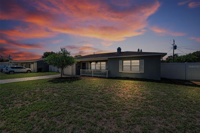 1300 63RD AVENUE N, St Petersburg, FL 33702