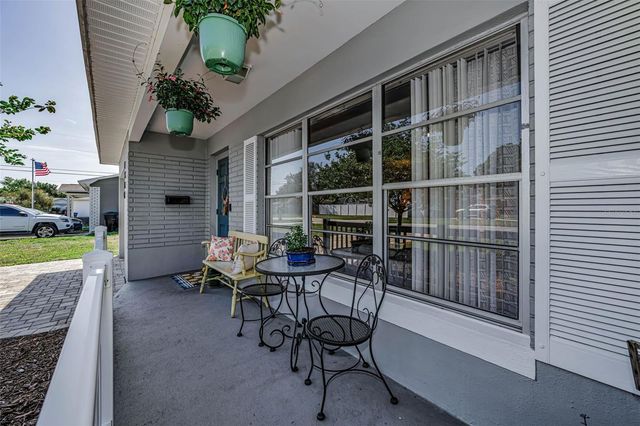 1300 63RD AVENUE N, St Petersburg, FL 33702