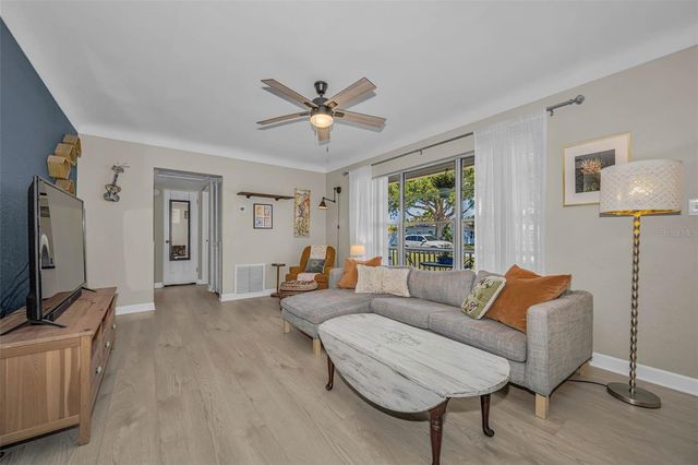 1300 63RD AVENUE N, St Petersburg, FL 33702