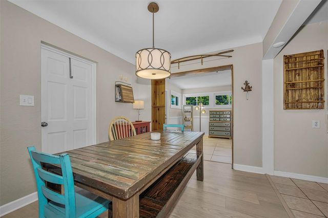 1300 63RD AVENUE N, St Petersburg, FL 33702