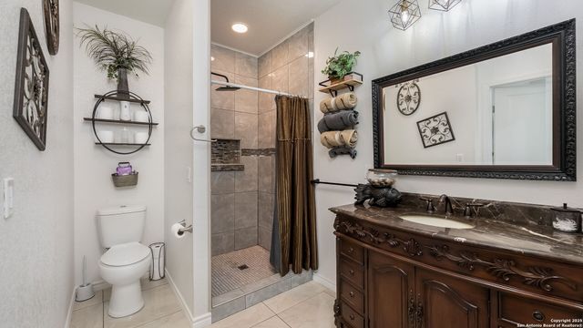 4493 SMITH RD, Von Ormy, TX 78073