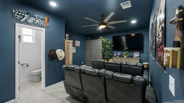 4493 SMITH RD, Von Ormy, TX 78073