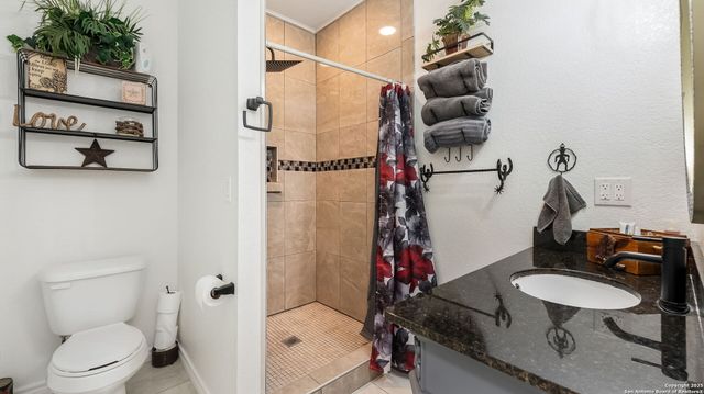 4493 SMITH RD, Von Ormy, TX 78073