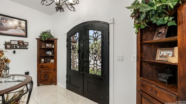 4493 SMITH RD, Von Ormy, TX 78073