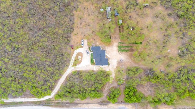 4493 SMITH RD, Von Ormy, TX 78073