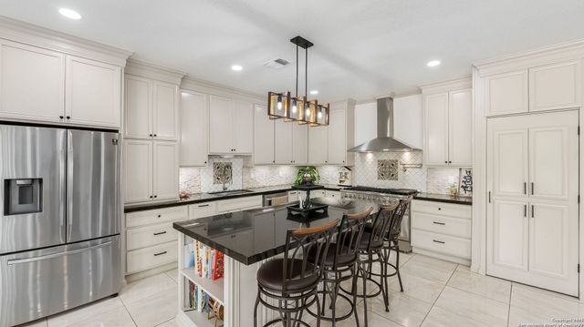 4493 SMITH RD, Von Ormy, TX 78073