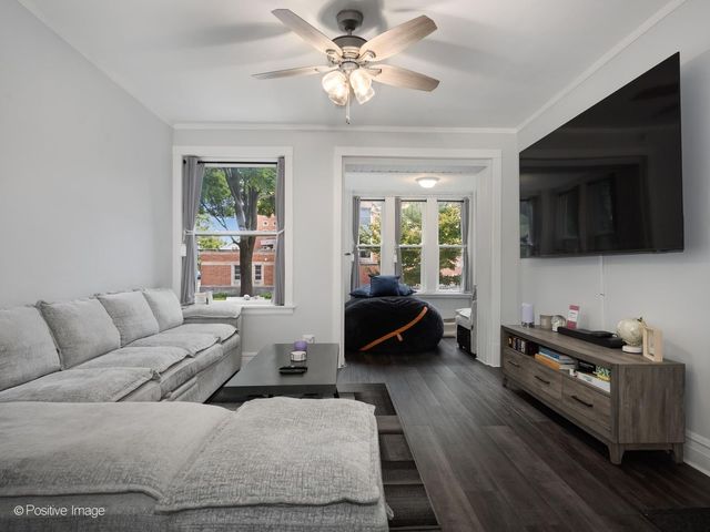 3847 N Spaulding Avenue, Chicago, IL 60618