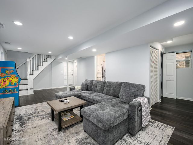 3847 N Spaulding Avenue, Chicago, IL 60618