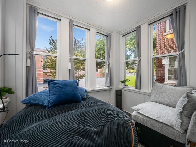 3847 N Spaulding Avenue, Chicago, IL 60618