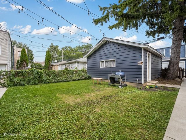 3847 N Spaulding Avenue, Chicago, IL 60618