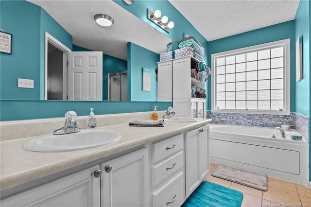 5841 Blue Sky Lane, Hope Mills, NC 28348