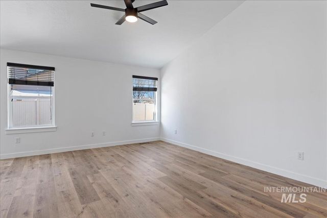 19359 Warbler Way, Caldwell, ID 83605