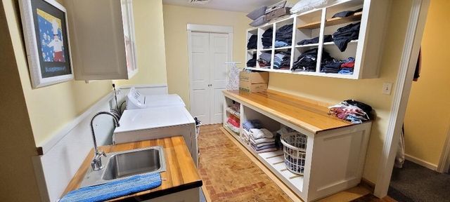 450 1st STREET, Menominee, MI 49858