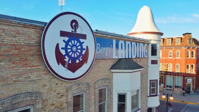 450 1st STREET, Menominee, MI 49858