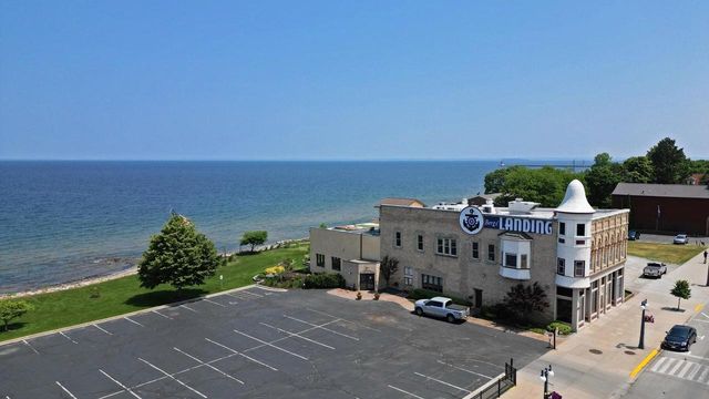 450 1st STREET, Menominee, MI 49858