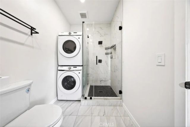 8100 Bellaire Avenue, North Hollywood, CA 91605